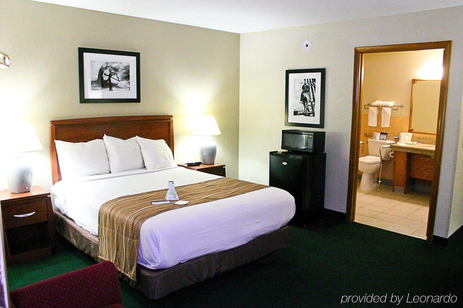 Best Western Hospitality House Emporia Ruang foto